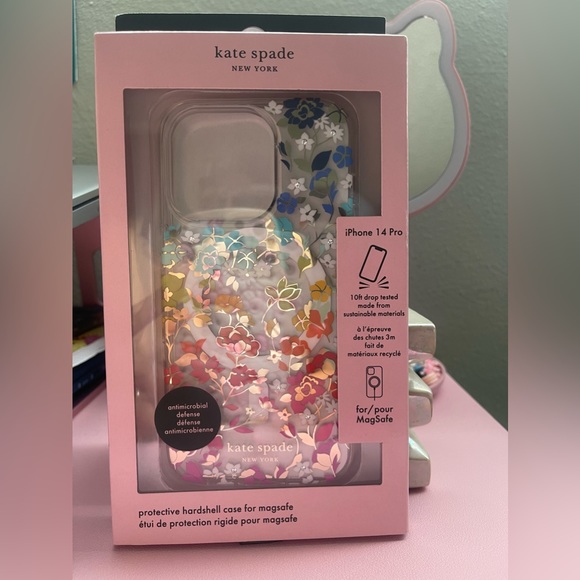 kate spade Accessories - Kate Spade IPhone 14 Pro Case